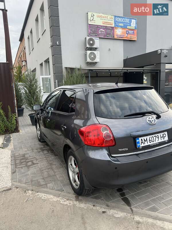 Хетчбек Toyota Auris 2007 в Коростишеві