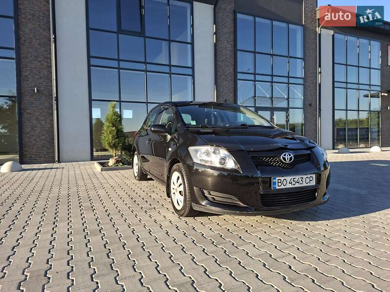 Хетчбек Toyota Auris 2008 в Тернополі