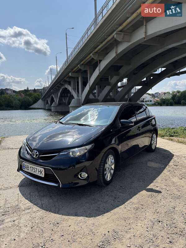 Toyota Auris 2014