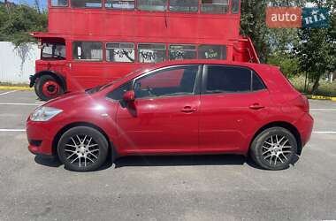 Хэтчбек Toyota Auris 2008 в 