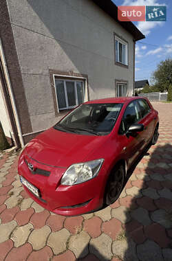Хэтчбек Toyota Auris 2009 в Новоселице