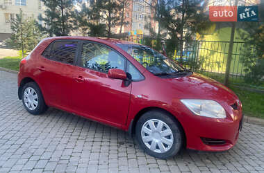 Хэтчбек Toyota Auris 2008 в Ивано-Франковске