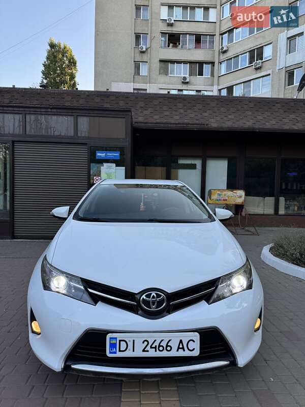 Toyota Auris 2013