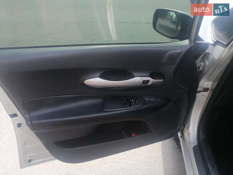 Хетчбек Toyota Auris 2007 в Новомосковську