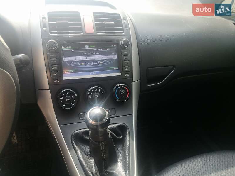 Хетчбек Toyota Auris 2007 в Новомосковську