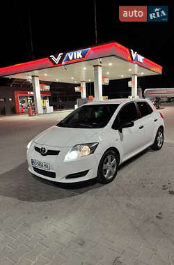 Хэтчбек Toyota Auris 2009 в Тернополе