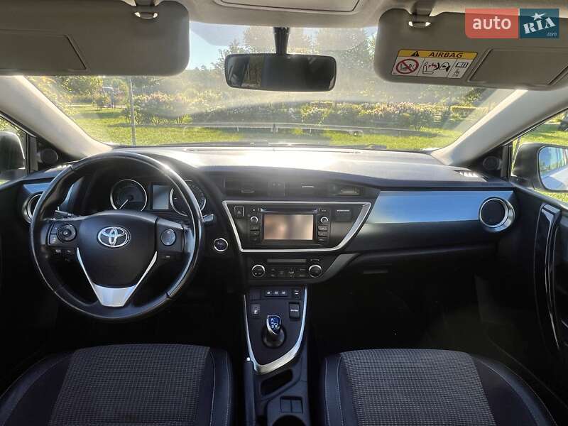 Хетчбек Toyota Auris 2013 в Києві фото 15 Хетчбек Toyota Auris 2013 в Києві