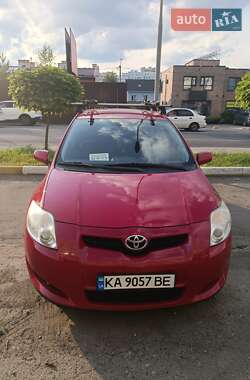 Хэтчбек Toyota Auris 2007 в Киеве
