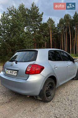Хэтчбек Toyota Auris 2007 в 