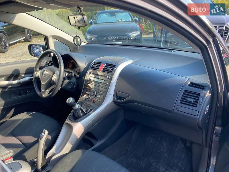 Хэтчбек Toyota Auris 2008 в Львове