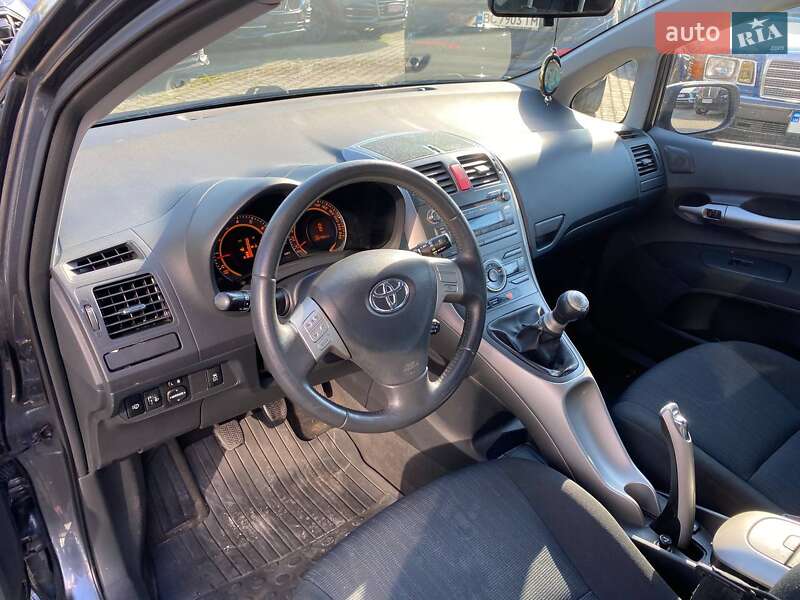 Хэтчбек Toyota Auris 2008 в Львове