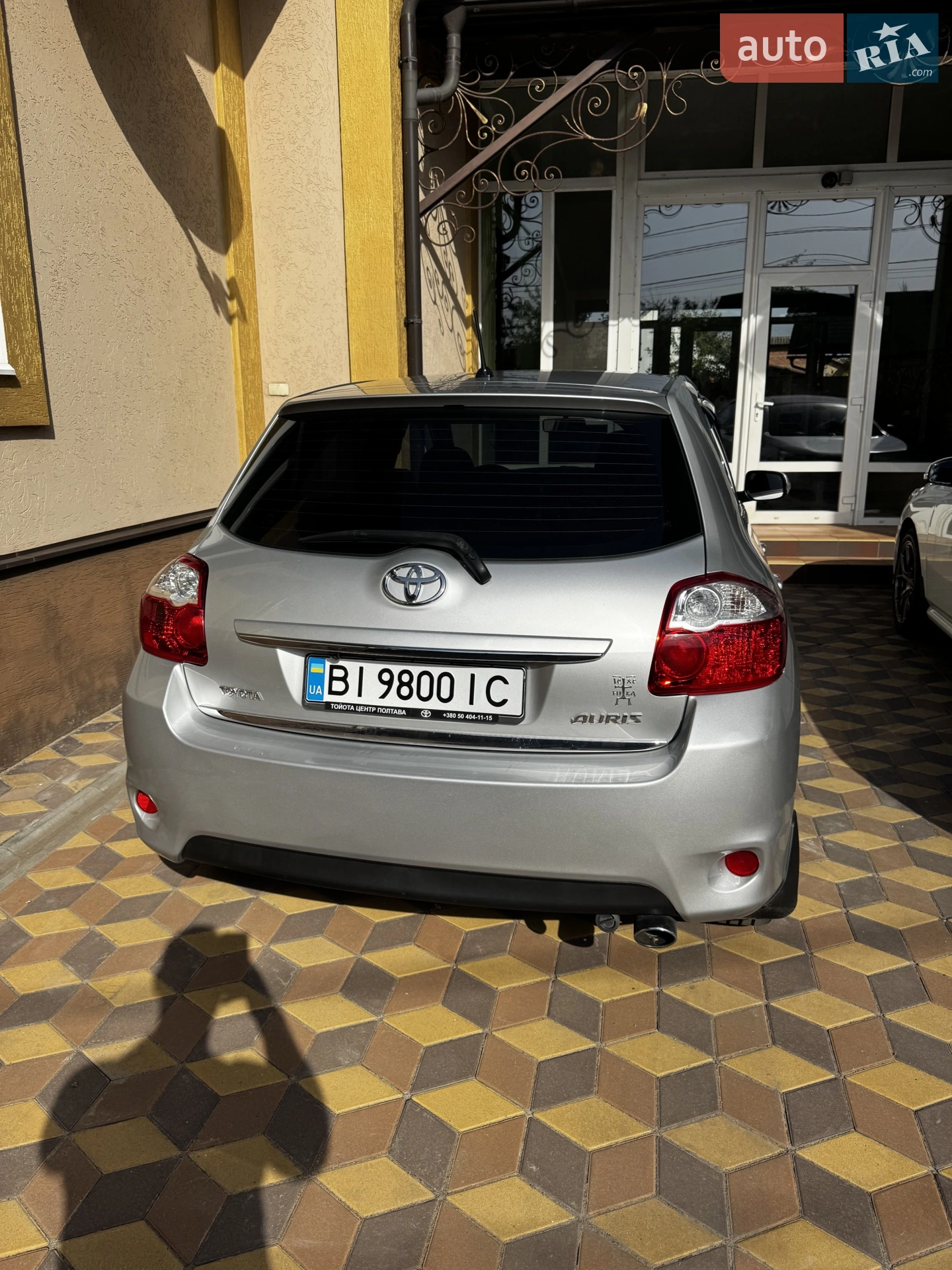 2011 Toyota Auris - мініатюра 2