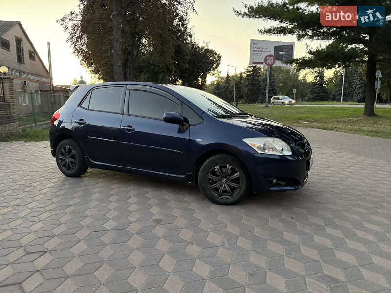 Хетчбек Toyota Auris 2007 в Лубнах