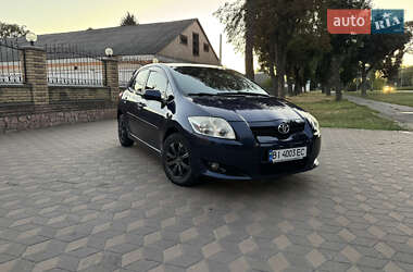 Хетчбек Toyota Auris 2007 в Лубнах