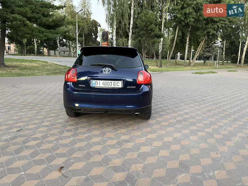 Хетчбек Toyota Auris 2007 в Лубнах