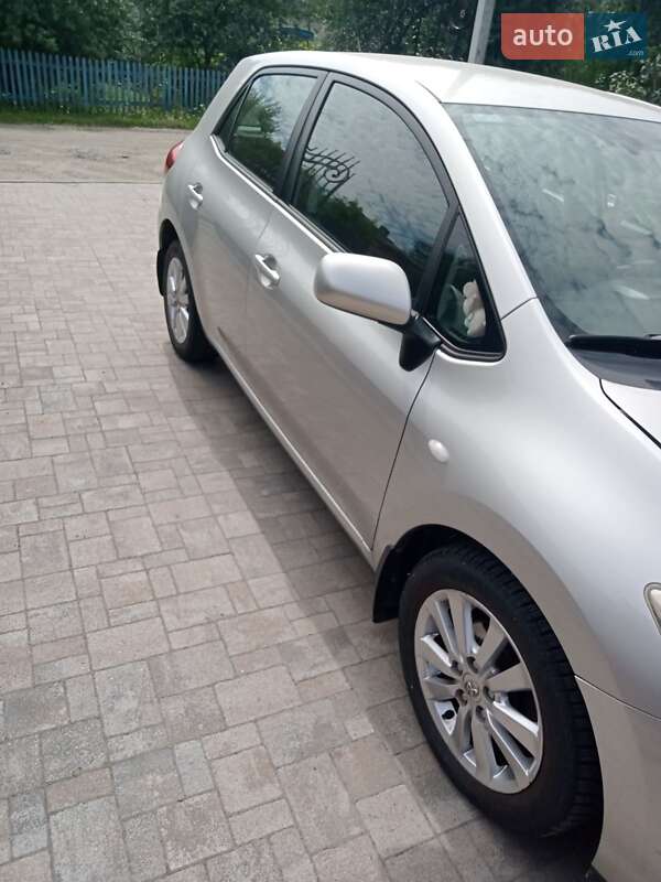 Хетчбек Toyota Auris 2007 в Луцьку