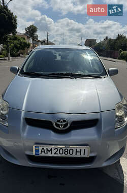 Хэтчбек Toyota Auris 2008 в 