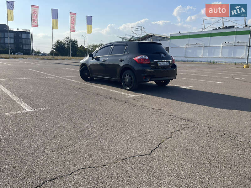 Хэтчбек Toyota Auris 2011 в Одессе