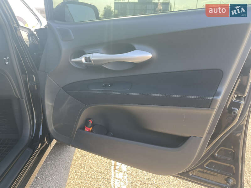 Хэтчбек Toyota Auris 2011 в Одессе