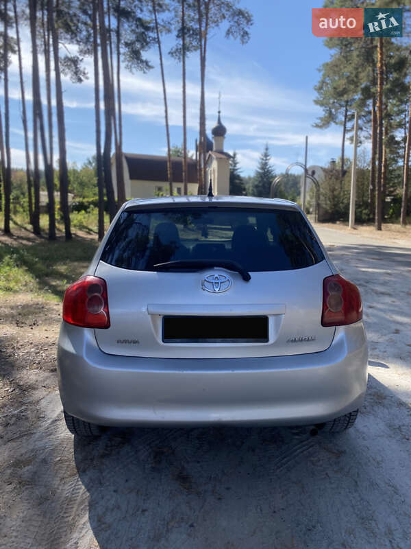 Хэтчбек Toyota Auris 2007 в Ирпене