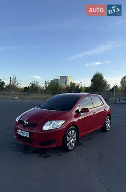 Хэтчбек Toyota Auris 2007 в Киеве