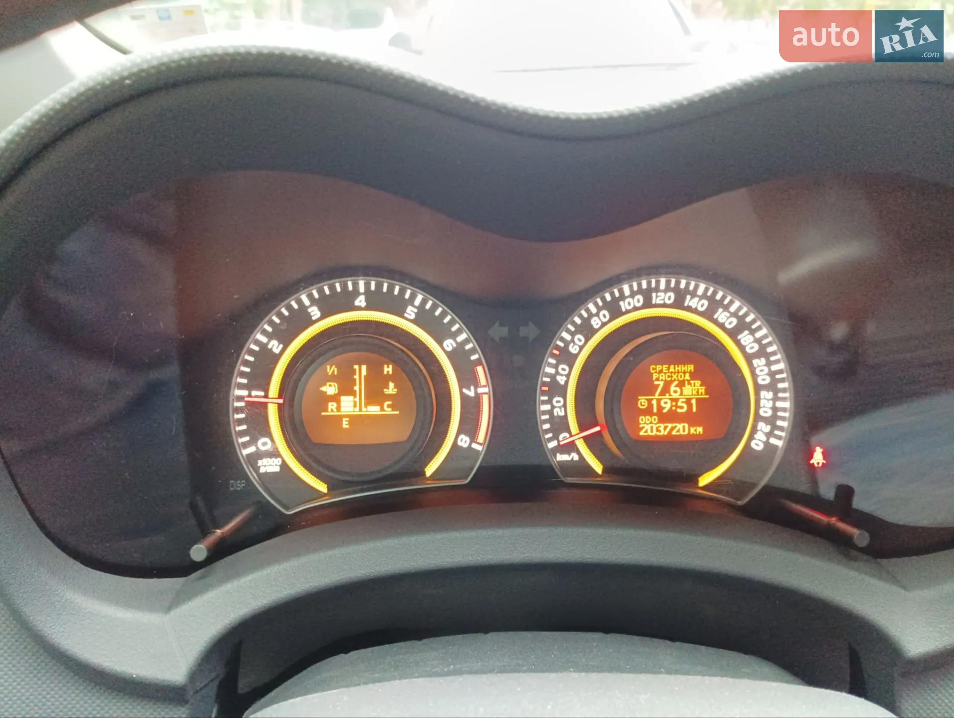 2010 Toyota Auris - мініатюра 2