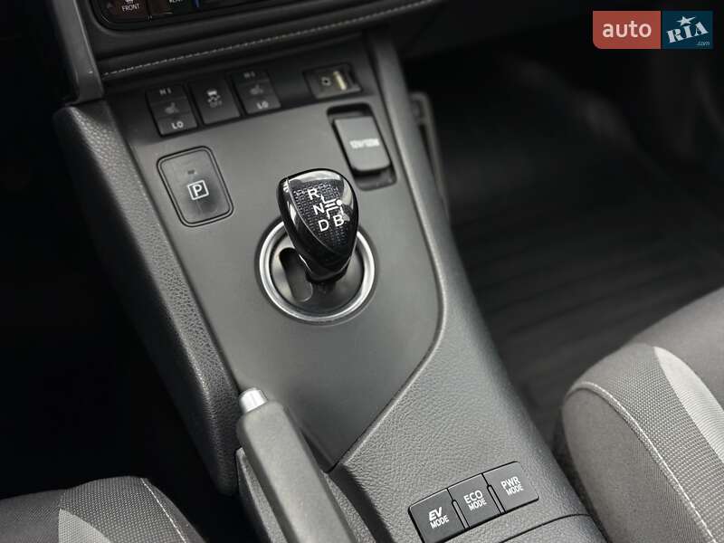 Універсал Toyota Auris 2018 в Києві фото 23 Універсал Toyota Auris 2018 в Києві