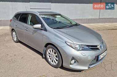 Универсал Toyota Auris 2013 в 