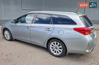 Универсал Toyota Auris 2013 в 