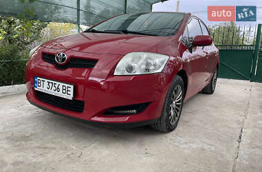 Хетчбек Toyota Auris 2007 в 