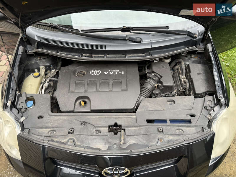Хэтчбек Toyota Auris 2008 в Рокитном фото 8 Хэтчбек Toyota Auris 2008 в Рокитном