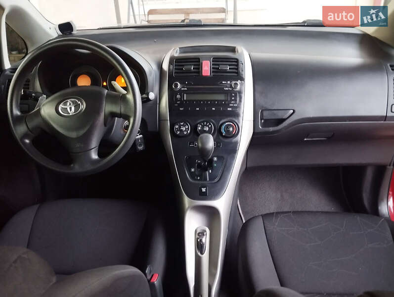 Хэтчбек Toyota Auris 2008 в Одессе