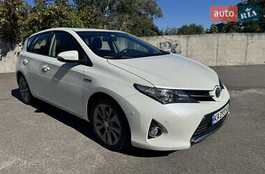 Хетчбек Toyota Auris 2013 в Києві