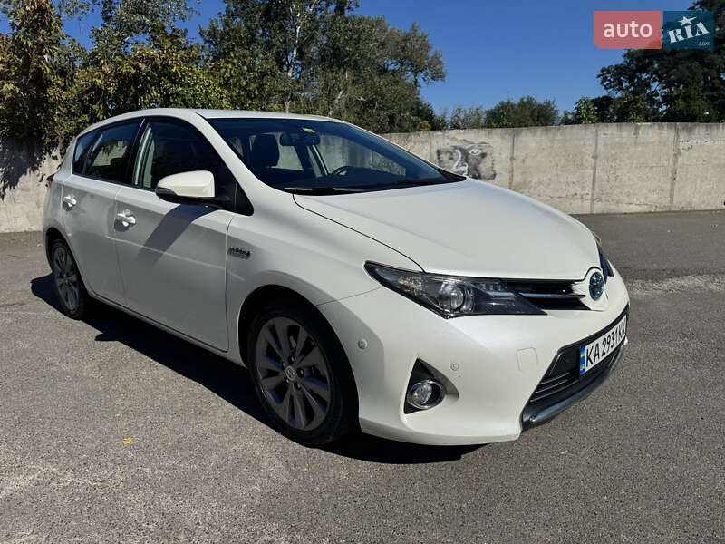 Toyota Auris 2013