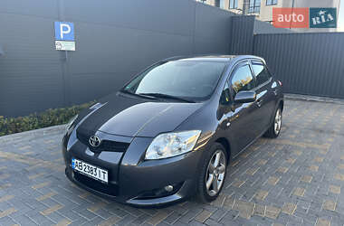 Хэтчбек Toyota Auris 2007 в Виннице