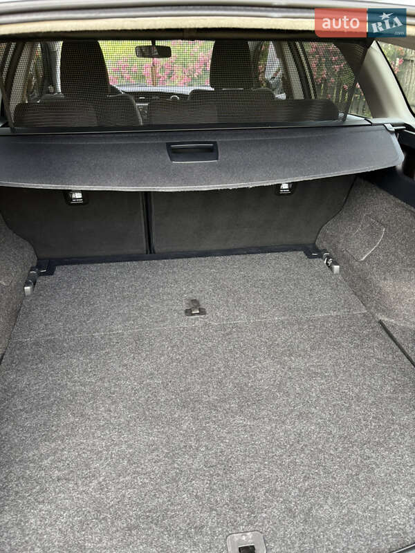 Универсал Toyota Auris 2014 в Новояворовске фото 15 Универсал Toyota Auris 2014 в Новояворовске