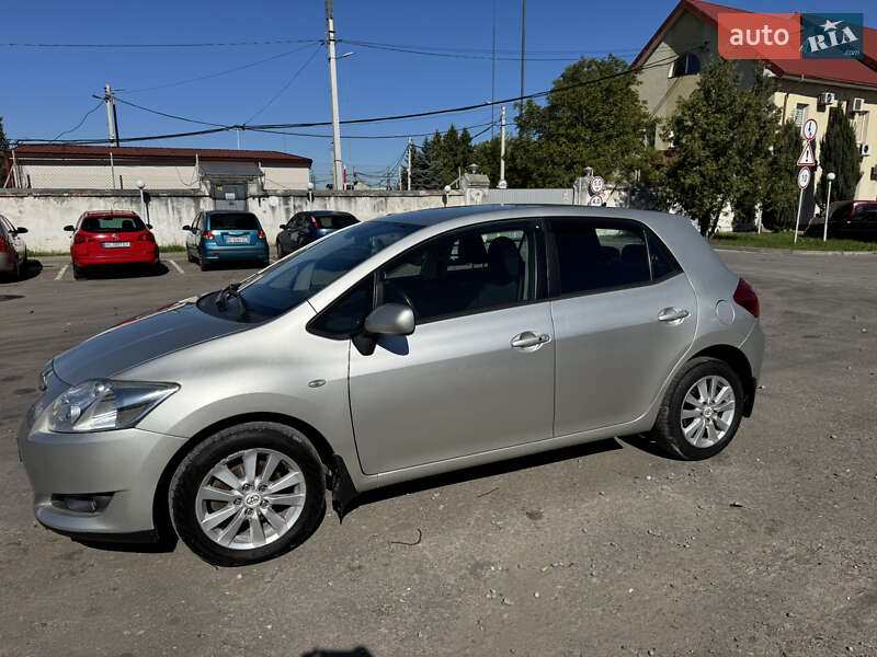 Хэтчбек Toyota Auris 2007 в Львове
