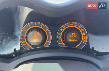 Хэтчбек Toyota Auris 2007 в 