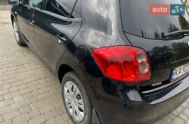 Хэтчбек Toyota Auris 2008 в 