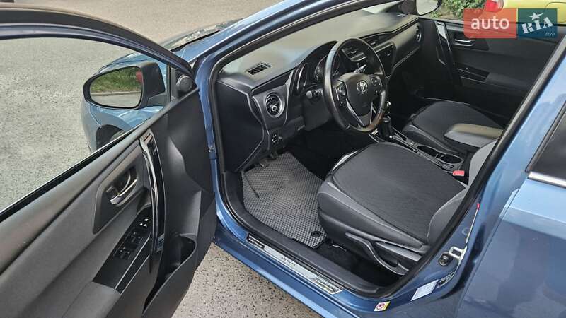 Універсал Toyota Auris 2015 в Києві