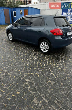 Хэтчбек Toyota Auris 2008 в 