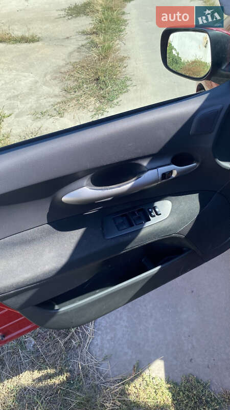 Хэтчбек Toyota Auris 2007 в Одессе фото 11 Хэтчбек Toyota Auris 2007 в Одессе