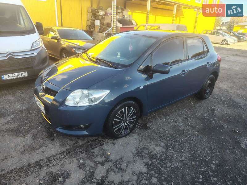Хетчбек Toyota Auris 2008 в Черкасах фото 2 Хетчбек Toyota Auris 2008 в Черкасах