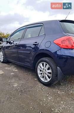 Хэтчбек Toyota Auris 2007 в 