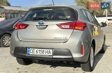 Хэтчбек Toyota Auris 2014 в 