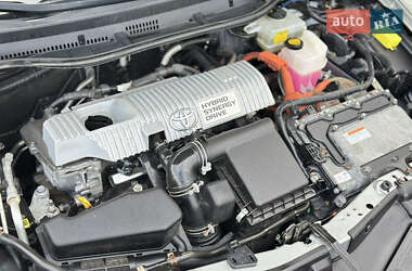 Хэтчбек Toyota Auris 2014 в 