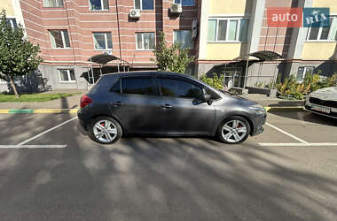 Хэтчбек Toyota Auris 2007 в 