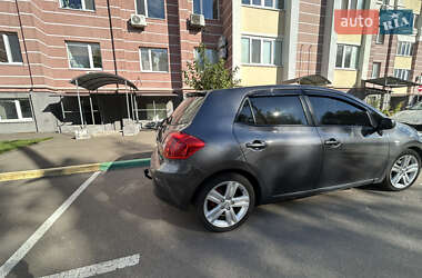 Хэтчбек Toyota Auris 2007 в 