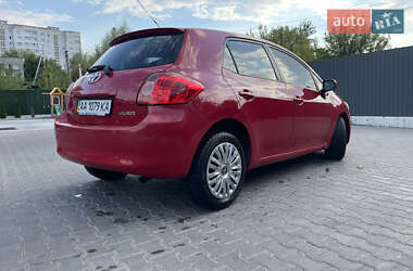 Хетчбек Toyota Auris 2007 в 