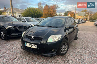 Хэтчбек Toyota Auris 2008 в Полтаве